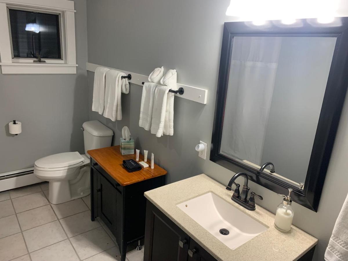 White Sails Inn Кенебънк Екстериор снимка